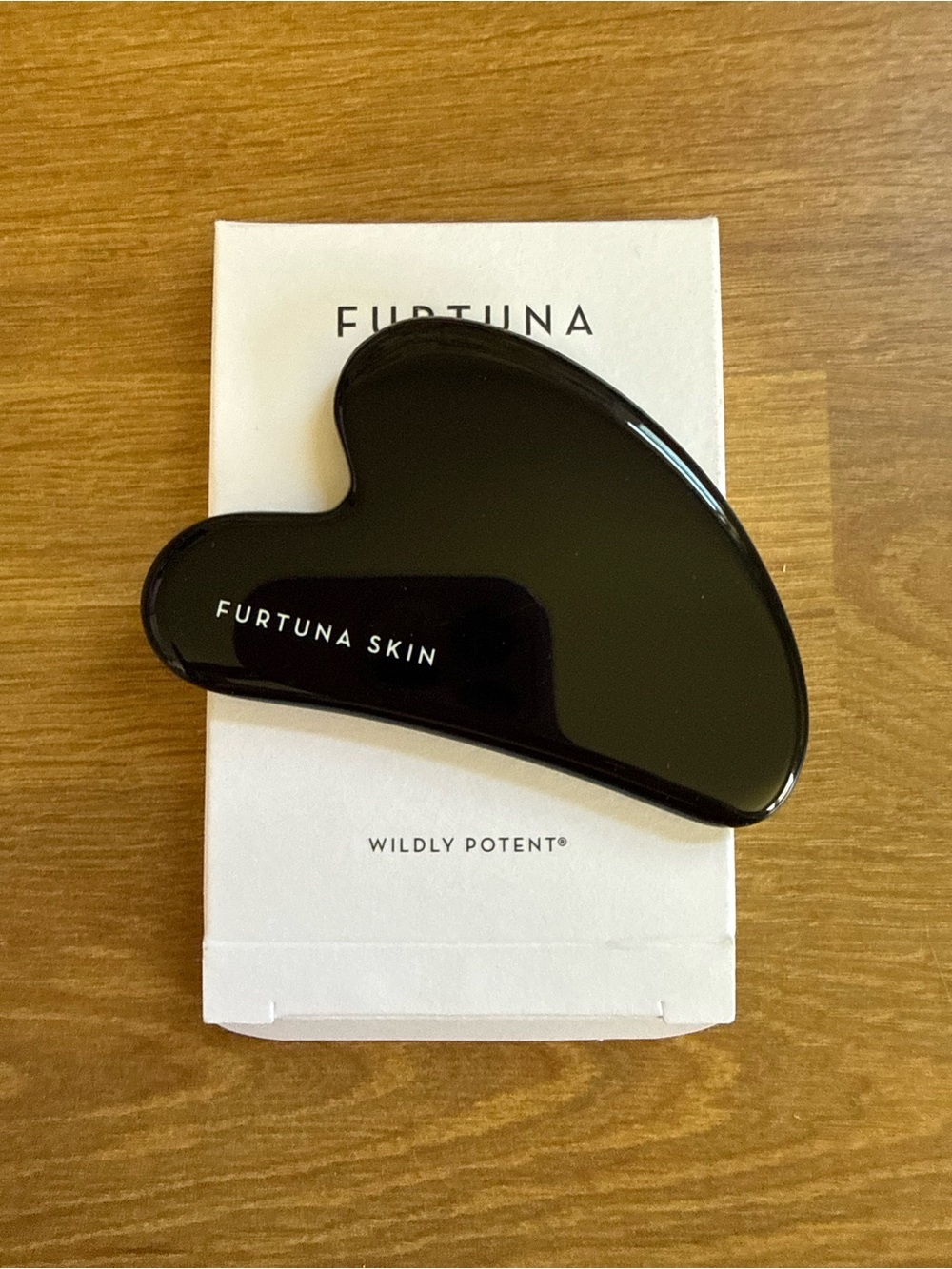 *BNIB* Furtuna Skin Obsidian Gua Sha